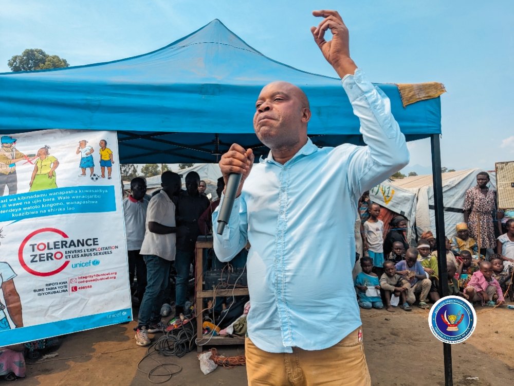 DPJINCCN_NK's tweet photo. #HappingNow: les jeunes @ureport_rdc déplacés du Camp de #DonBosco et #Muja viennent de recevoir un kits de matériels pour les #U_Action et des T-shirts en main propre du CD @guy_kibira pour la nouvelle visibilité.
@grant_leaity @Ayeganagato_N1 @UNICEFDRC @GouvNordKivu https://t.co/zDkrMzABg8