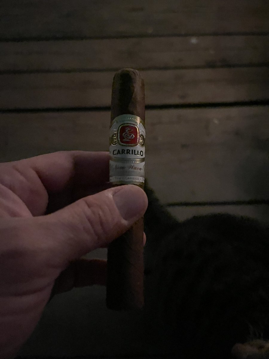 WilliamCigar1's tweet photo. Nice little smoke. Kinda woody. Kinda nutty. Very light. Hard to pick out light notes last night over the coffee/liqueur. Sat outside with my 
Cat 
고양이
goyang-i (ko-yong-ee) 
#cigars #OGMisfitgang #NeverARepeat #CigarSniffers #H8erHashtags https://t.co/3mI8rw5sU7