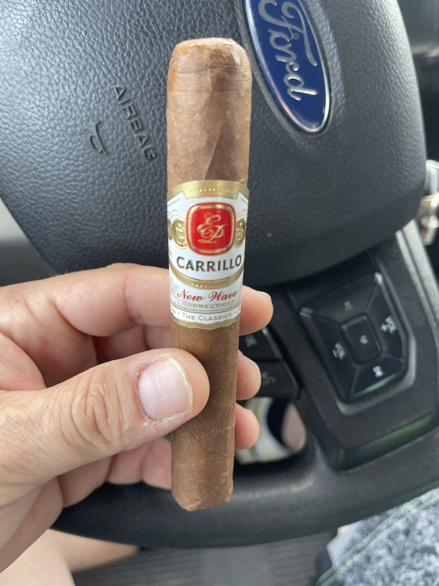 WilliamCigar1's tweet photo. Nice little smoke. Kinda woody. Kinda nutty. Very light. Hard to pick out light notes last night over the coffee/liqueur. Sat outside with my 
Cat 
고양이
goyang-i (ko-yong-ee) 
#cigars #OGMisfitgang #NeverARepeat #CigarSniffers #H8erHashtags https://t.co/3mI8rw5sU7