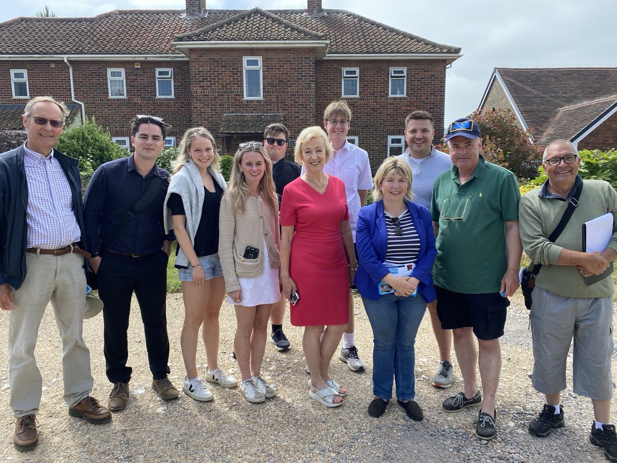 Lots of support for ⁦<a href="/mariacaulfield/">Maria Caulfield CBE</a>⁩ in #Lewes today! She has been a brilliant MP here and it’s great to chat to residents who are supporting her as their MP.  Vote for ⁦<a href="/mariacaulfield/">Maria Caulfield CBE</a>⁩ on July 4! #GE24 💙