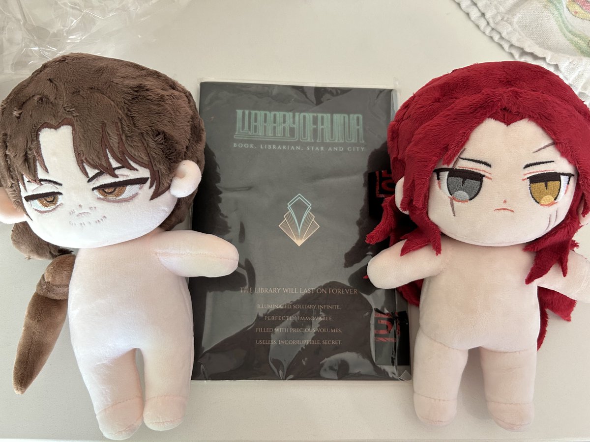 theredmists's tweet photo. Yay!!!!!
The LOR notebook was a freebie !!
The gego plushie was thanks to #OctoLivery !!! https://t.co/6fjVjWRFNX