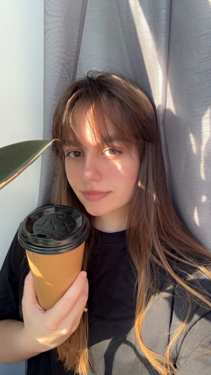 Don't forget to drink your cinnamon coffee. I understand that it is very hot, but the work is not done yet. We are pre-rich 😅