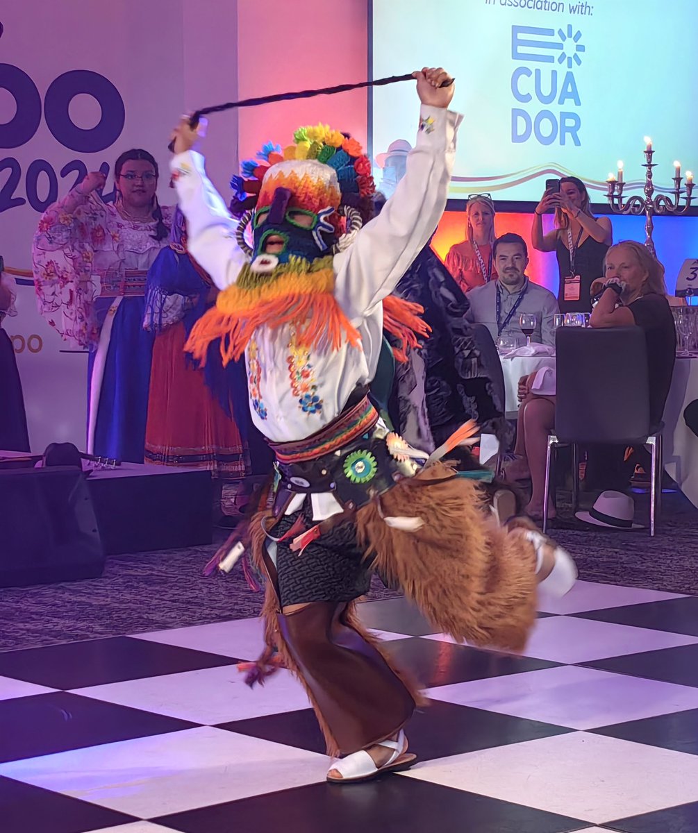 LatAmTravelist's tweet photo. #LATAExpo's Gala Dinner hosted by @latauk &amp; @TurismoEc took us to the Andes with the arrival of #WarmisUK, a London-based folk group who keep their ancestral Ecuadorian traditions alive through music &amp; dance. They even had a giant cuy (guinea pig)! .

#LATAExpo2024 #folkdance https://t.co/LpmEdvjQCn