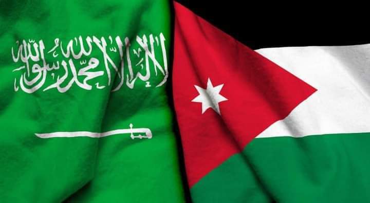 X_MODEH_X's tweet photo. @abo0788502 هذا انسان تافه واشك انه اردني وشرب من ماء الاردن https://t.co/m7rGw8dknY