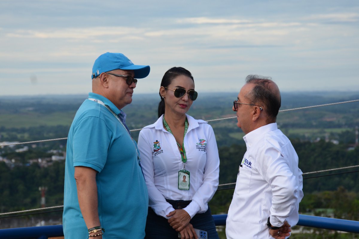 Servaf_sa_esp's tweet photo. #SERVAF atendió #auditoría de la #SecretaríadeSaludDepartamental. Una visita de inspección, vigilancia y control, para verificar el cumplimiento de los estándares de #calidaddelagua que consumen los #florencianos.  

SERVAF 
Agua, valiosa para la vida ¡Cuídala! https://t.co/n9KnnYwnSm