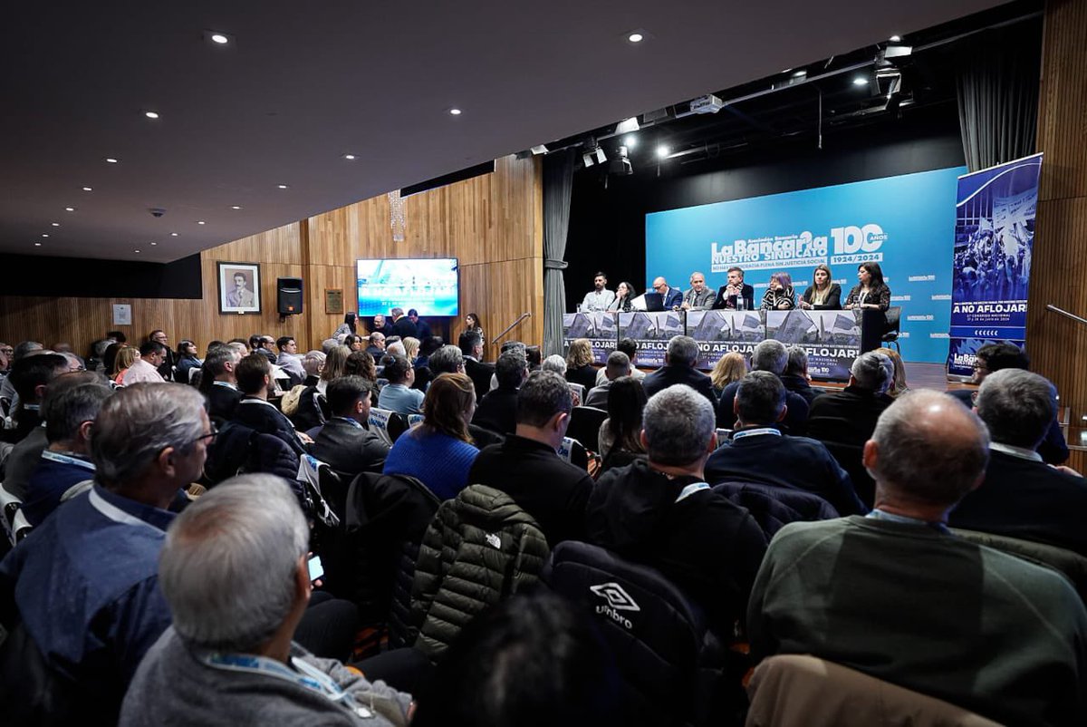 SergioOPalazzo's tweet photo. Dimos inicio al 51 Congreso
Nacional Bancario con la presencia de las 53 seccionales del país y sus respectivos congresales. https://t.co/gqlZpZLHbI