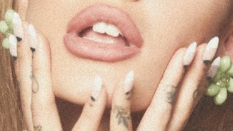 arianasoftIy's tweet photo. forever obsessed. https://t.co/1BQMMwxMGN