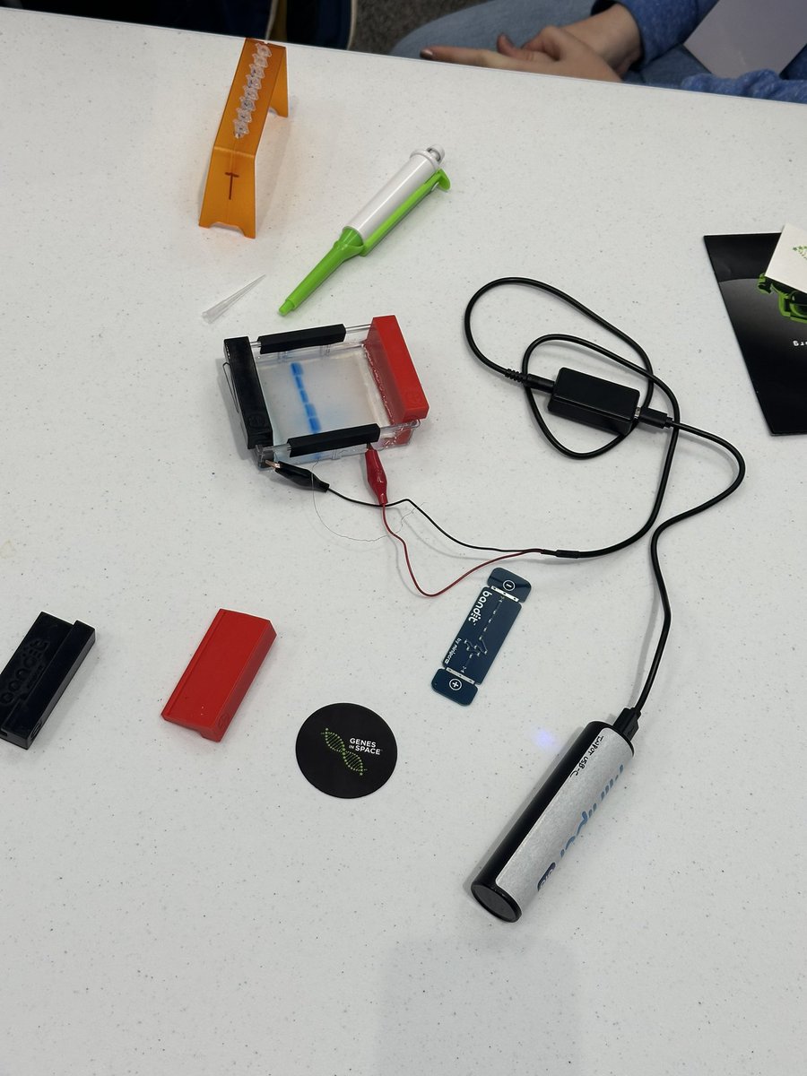 DCCSTEM's tweet image. Yesterday’s @amfcse #SPACE2025 session with @genesinspace on detecting bacterial DNA through use of gel electrophoresis and mini-pcr is perfect for biology/space programming and will be coming home with me to @DCC1928 #nerding #TeachMeGDK