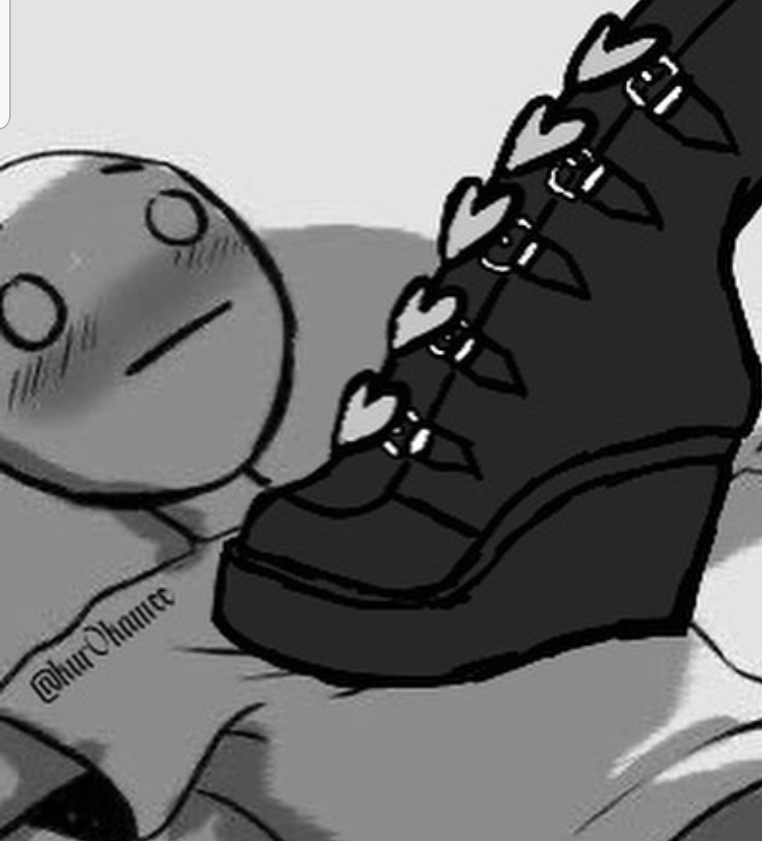 Gothbunny0723's tweet photo. I wanna show him who's boss 🖤🕷️☠️😍 https://t.co/yUTBHtq4ij