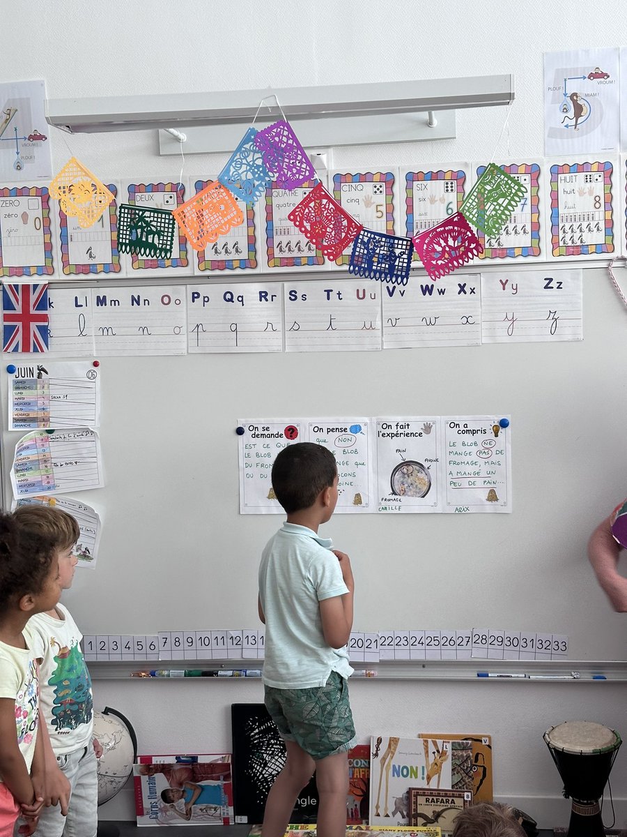 Notre projet ambassadeur scientifique avec les élèves de GS et CP sur le Blob s'achève avec succès! Les enfants ont découvert ses incroyables capacités et ont développé leur curiosité et esprit critique à travers des expériences passionnantes. <a href="/MeryemTardivel/">Meryem Tardivel</a> <a href="/TIS_Bio/">TISBio</a> <a href="/UMS_PLBS/">UAR PLBS</a>