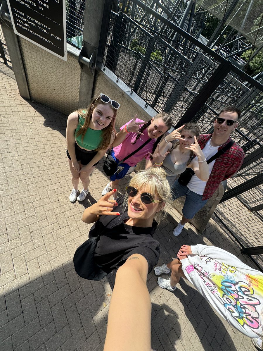 Miss Graham tweet media