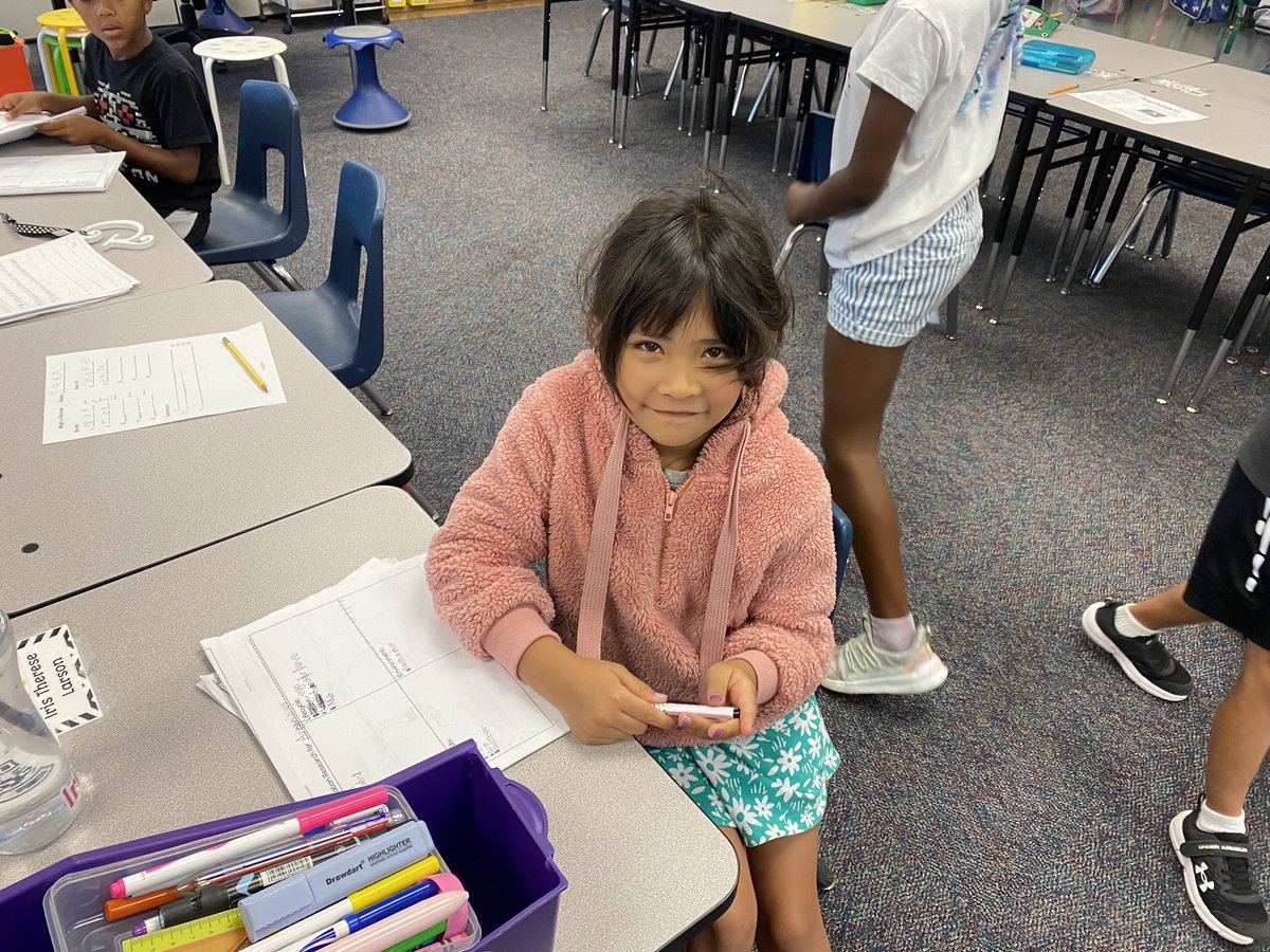 AFleckal's tweet image. Amphibian research was on the agenda this morning in room 206.  Look at all the great facts we recorded!  @ShoalCreekStars @LPSSummerAdv #starssc #LPSSummer2024