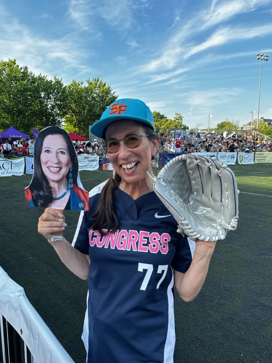 Rep. Teresa Leger FernĆ”ndez (@repteresalf) on Twitter photo Yesterday, we played a great game of softball for a good causeābreast cancer awareness.
As a cancer survivor, I know what a difference the $670K we raised to support survivors can make.
The press may have won this <a href="/CWSoftballGame/">CWSoftballGame</a>, but we'll all win when we #BeatCancer! šš„ Yesterday, we played a great game of softball for a good causeābreast cancer awareness.
As a cancer survivor, I know what a difference the $670K we raised to support survivors can make.
The press may have won this <a href="/CWSoftballGame/">CWSoftballGame</a>, but we'll all win when we #BeatCancer! šš„