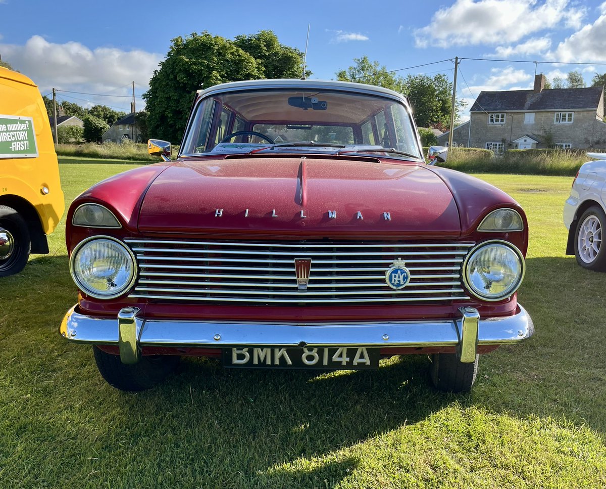 judith_sheen's tweet photo. #Hillman Super Minx at #Wilcot https://t.co/ft3rdlkdvL