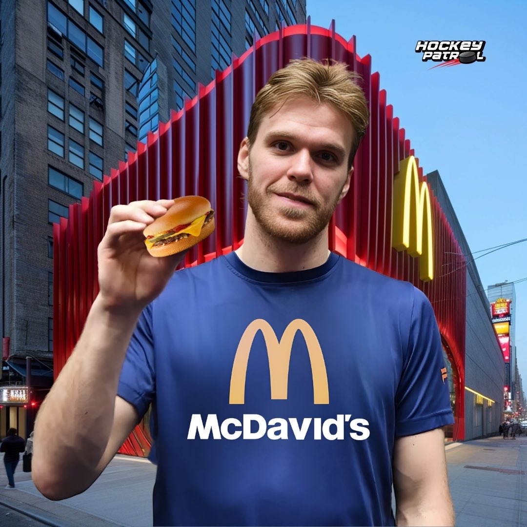 HockeyPatrol's tweet photo. What could have been 😭🍔🍟🥤Connor McDavid x McDonald’s woulda Slapped! @McDonaldsCanada @McDonalds @McDonaldsCorp @EdmontonOilers 

#letsgooilers
#mcdavids
#mcdonalds
#fastfood
#restaurant
#timetohunt https://t.co/QX62QjOJph