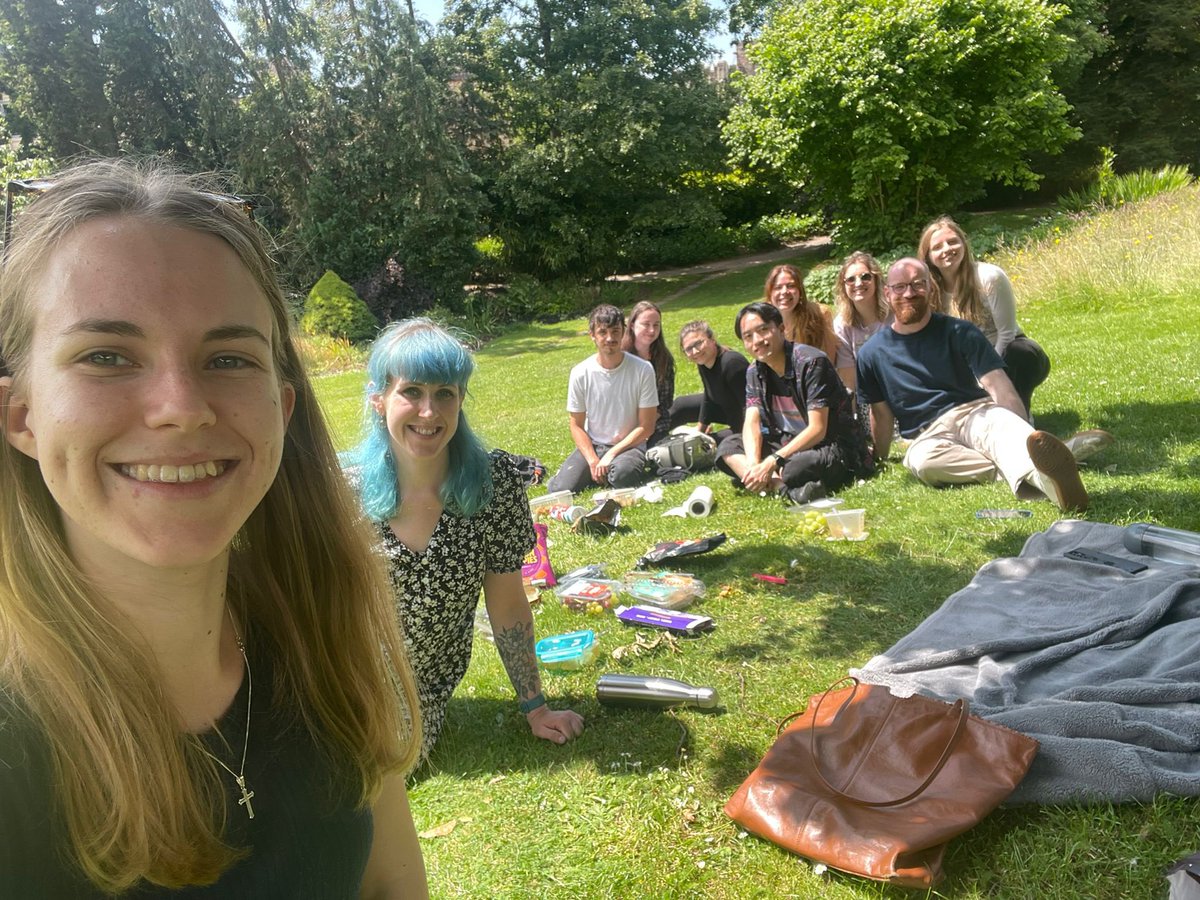 The hot weather over the last week called for a group picnic 🧺 out in UoB’s lovely Royal Fort Gardens!