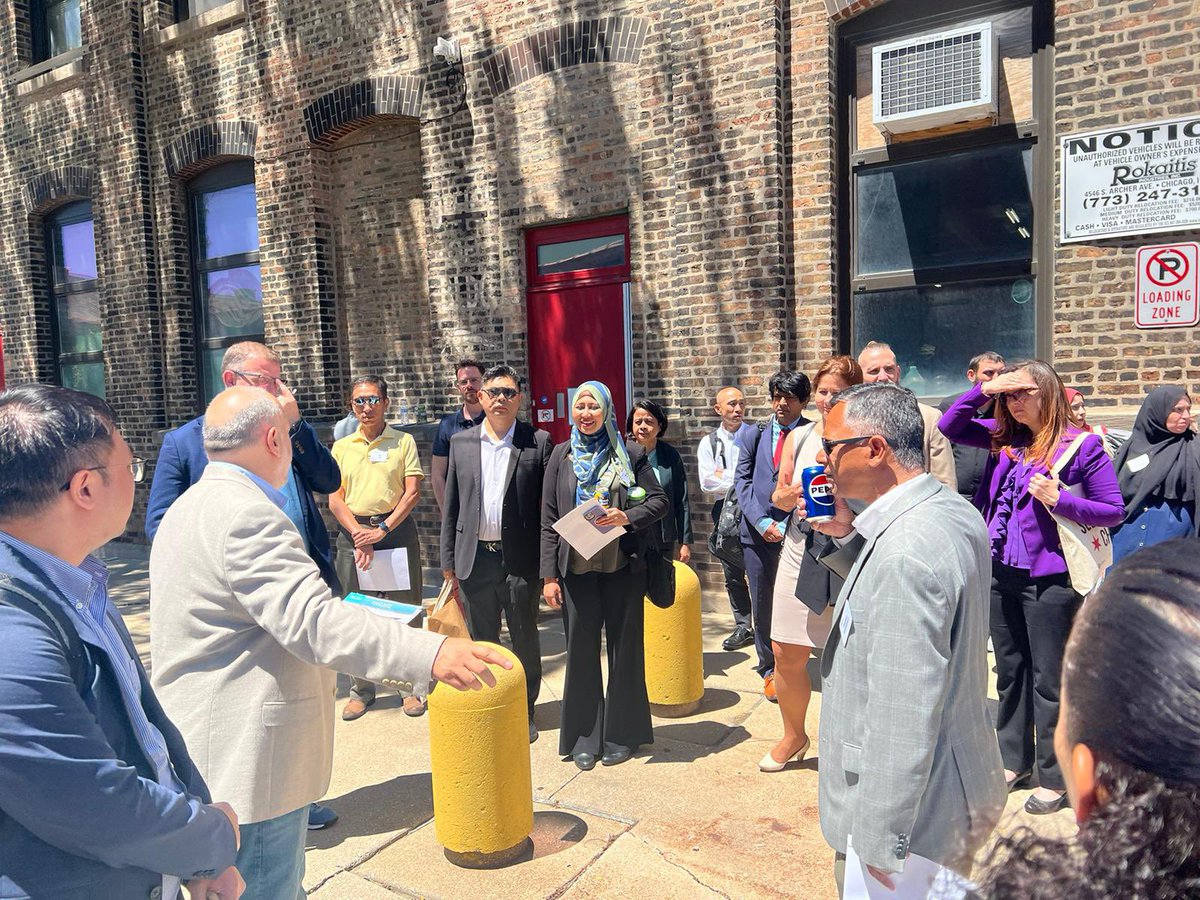 WorldBizChicago's tweet photo. Thank you to @mHUBChicago @ICNCChicago @TheHatcheryChi The Will Group, and @FerreroNACorp Innovation Center for the tour of #Chicago’s premier food innovation and manufacturing industries! #SelectCHI https://t.co/Poz1K7uevt