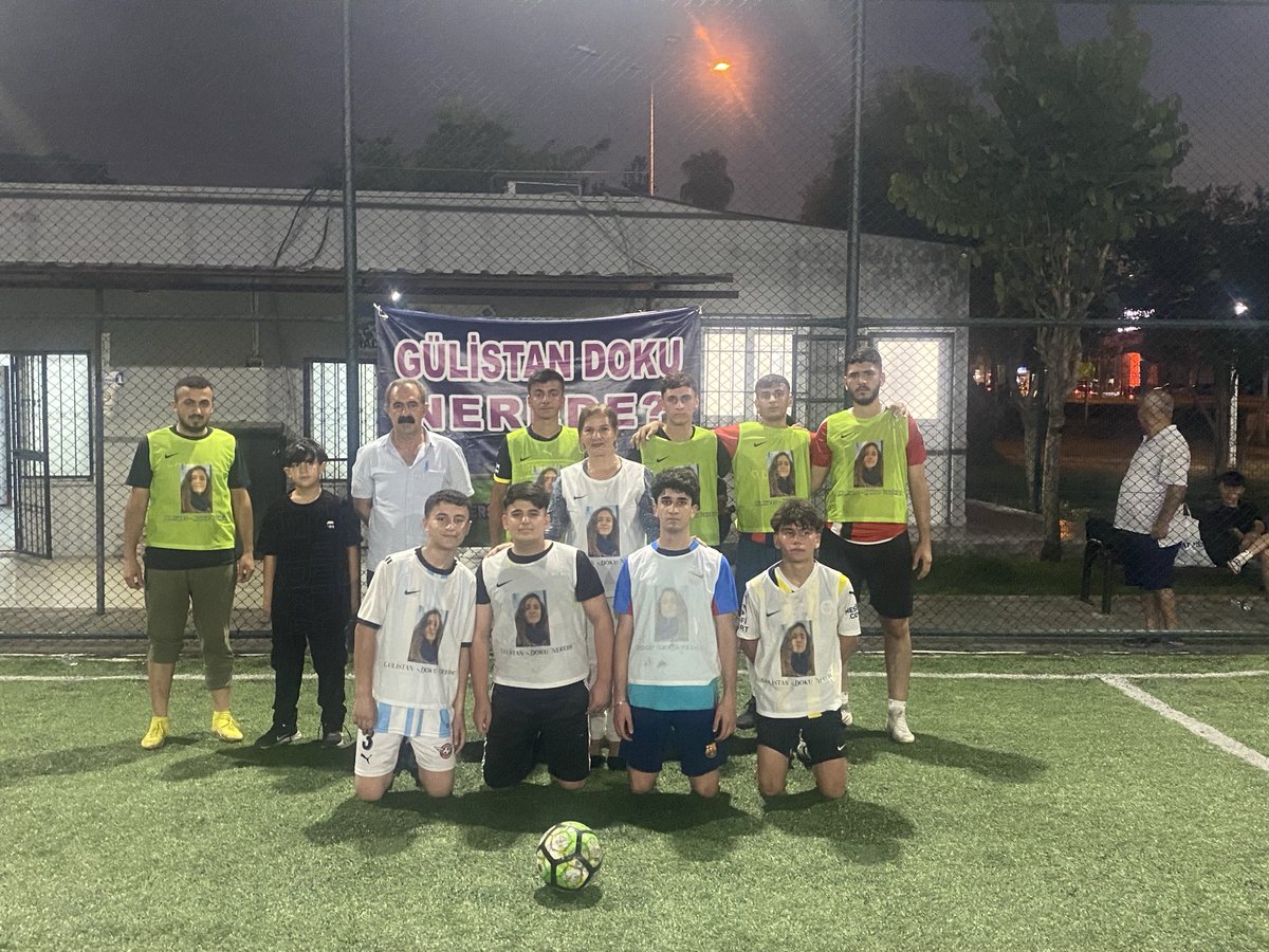 DEM parti gençlik meclisimiz mersinde düzenlediği Gülistan doku futbol turnuvasına  katılım sağladık genç arkadaşlarımızın emeklerine  sağlık 👏👏👏✌️