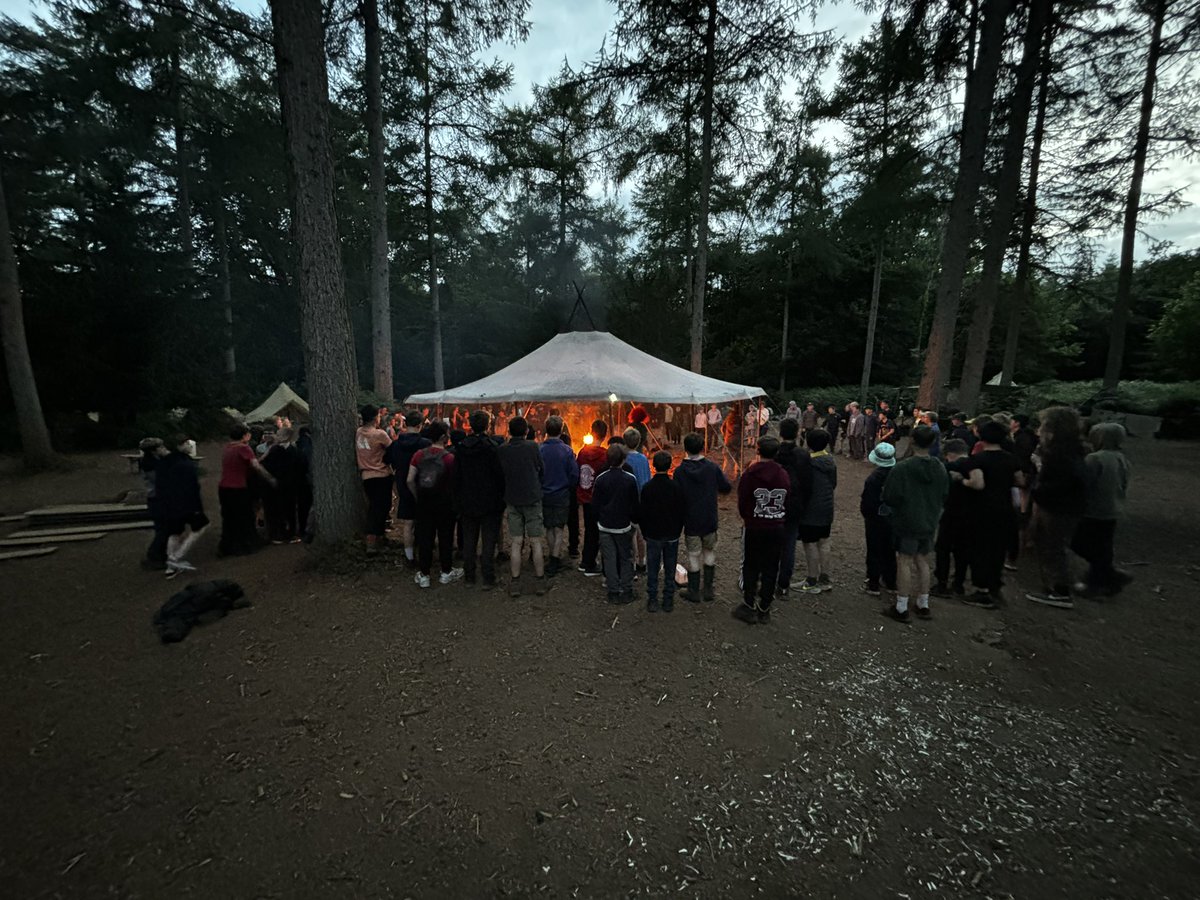 sciencespencera's tweet photo. Last night at bushcraft. Song and dance with all three camps in front of the bonfire #dhsbcew https://t.co/awCNfpORhn