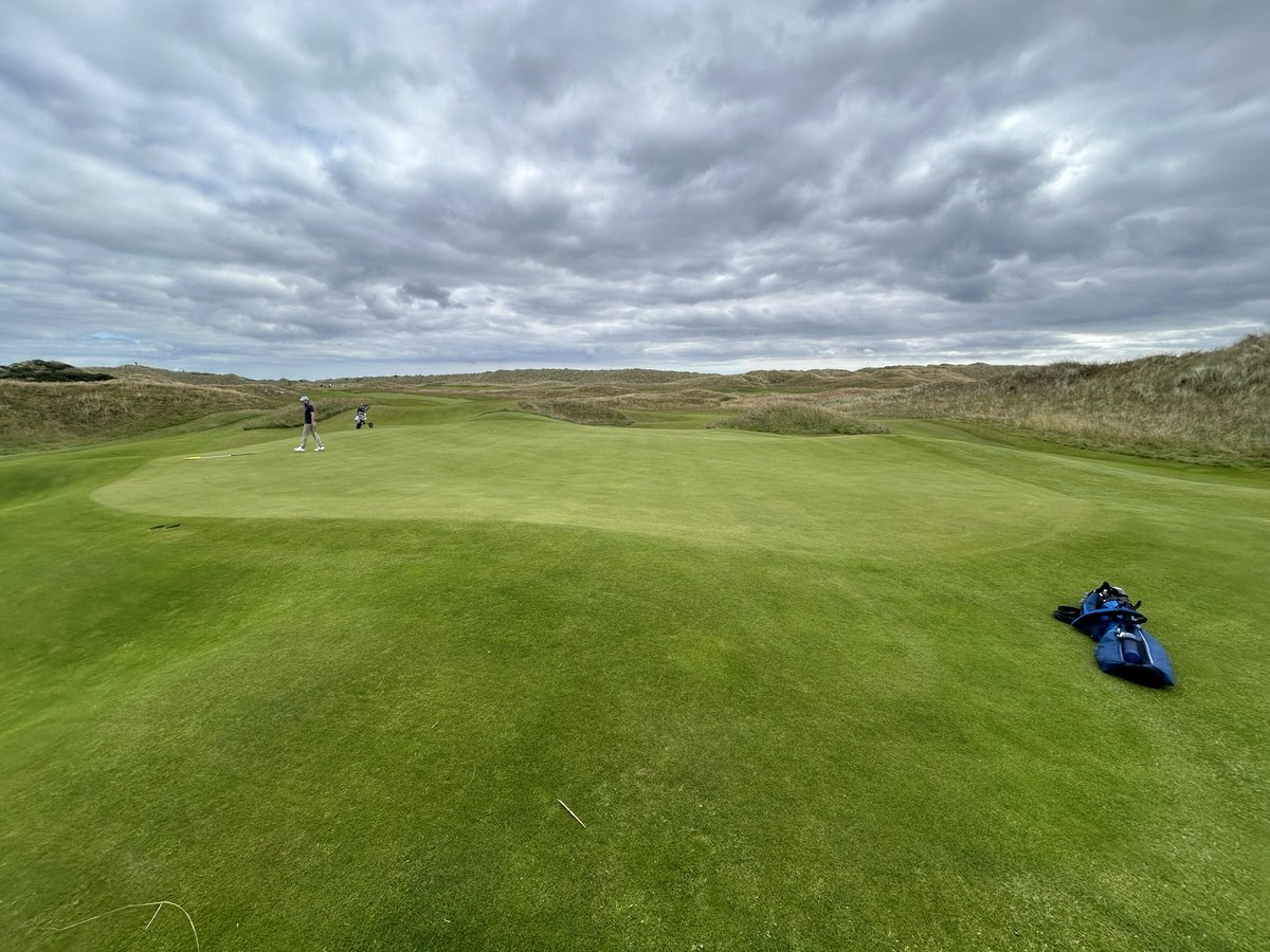 firmandfastgolf's tweet image. CBM once said faces are to portraits what greens are to golf courses. TS &amp;amp; MG’s greens and surrounds @CountyLouthGC prove this point rather well⛳️

#simpsonandcompany #1of4 @ancienteastIRL