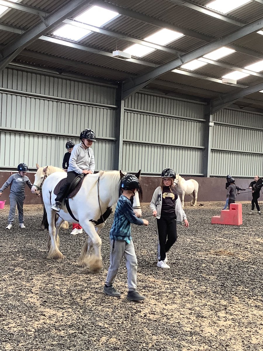 Horse riding <a href="/llangrannog1932/">Gwersyll Llangrannog</a> <a href="/HTPSchool/">Herbert Thompson</a>