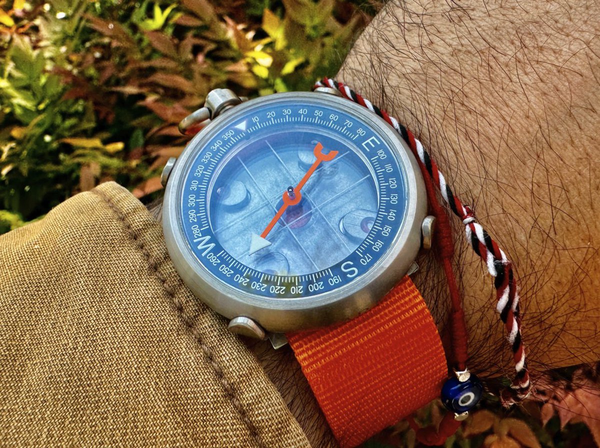 countycomm's tweet image. HOT! 🔥45mm Titanium Heirloom Compass + Wrist Carry Kit By Maratac®🔥
.
.
.
.
#countycomm #cc #ccedc #edc #everydaycarry #pocketdump #compass #heirloom #wristkit #titanium