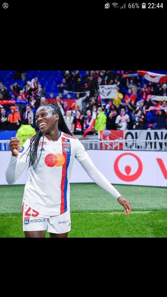 GkVillon's tweet photo. Respect pour toi,  @MGriedge ! À  jamais rouge&amp;bleu ❤💙. #OLFamily #OLANGELLESTEAM https://t.co/32wGbIaH3Y