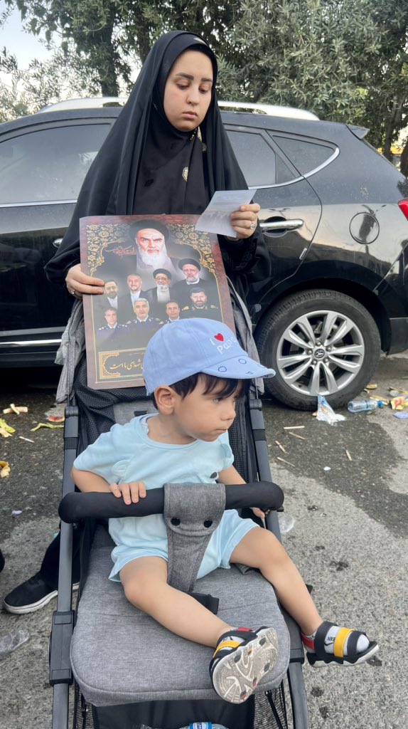 mikelayestaran's tweet image. #iranElection 🇮🇷