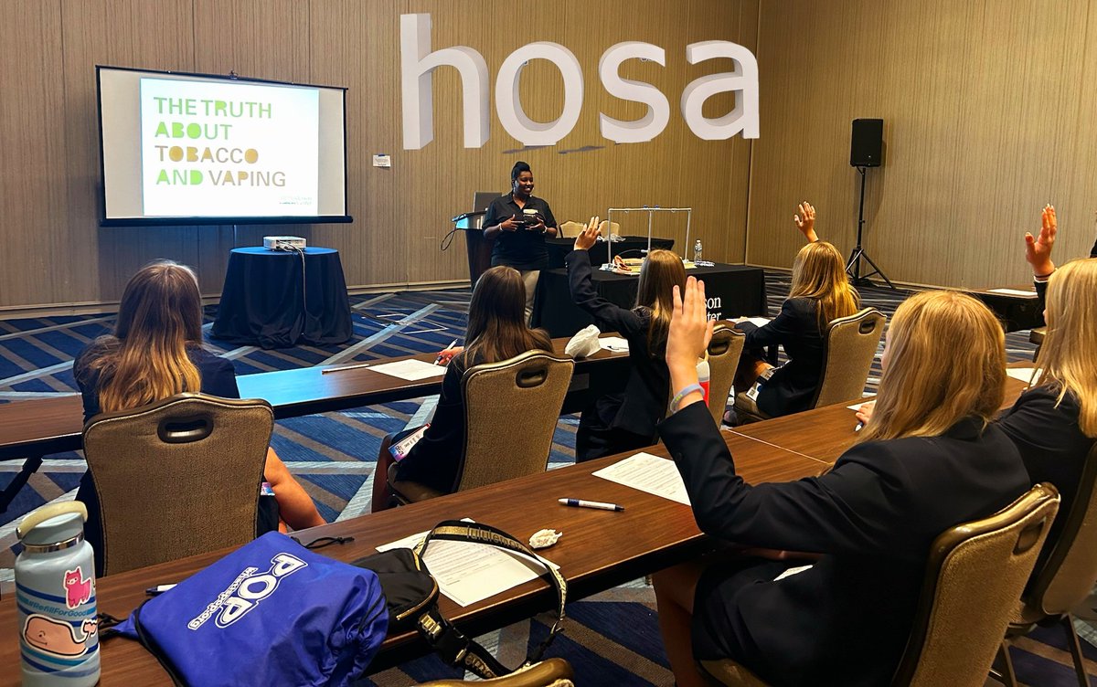 Luvelyo's tweet image. Thank you, @hosafhp, for daring to create healthy Future Health Professionals. @MDAndersonNews is thrilled to provide the truth about the dangers of tobacco and vaping products to your students because together, we can #EndCancer.
#TobaccoFree