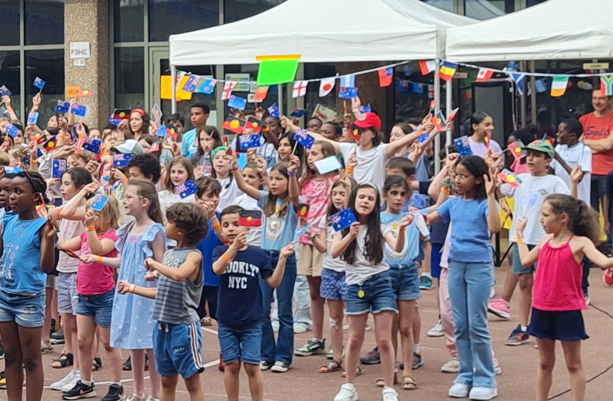 trillian13's tweet photo. @CathyFreeman tonight, in Sevres (France), the whole primary school sang about how amazing you are. I want to share this video with you, so you know how much you are loved. The kids were waving the Aboriginal and Australian flags. It was truly beautiful. https://t.co/SWZifZI1rI