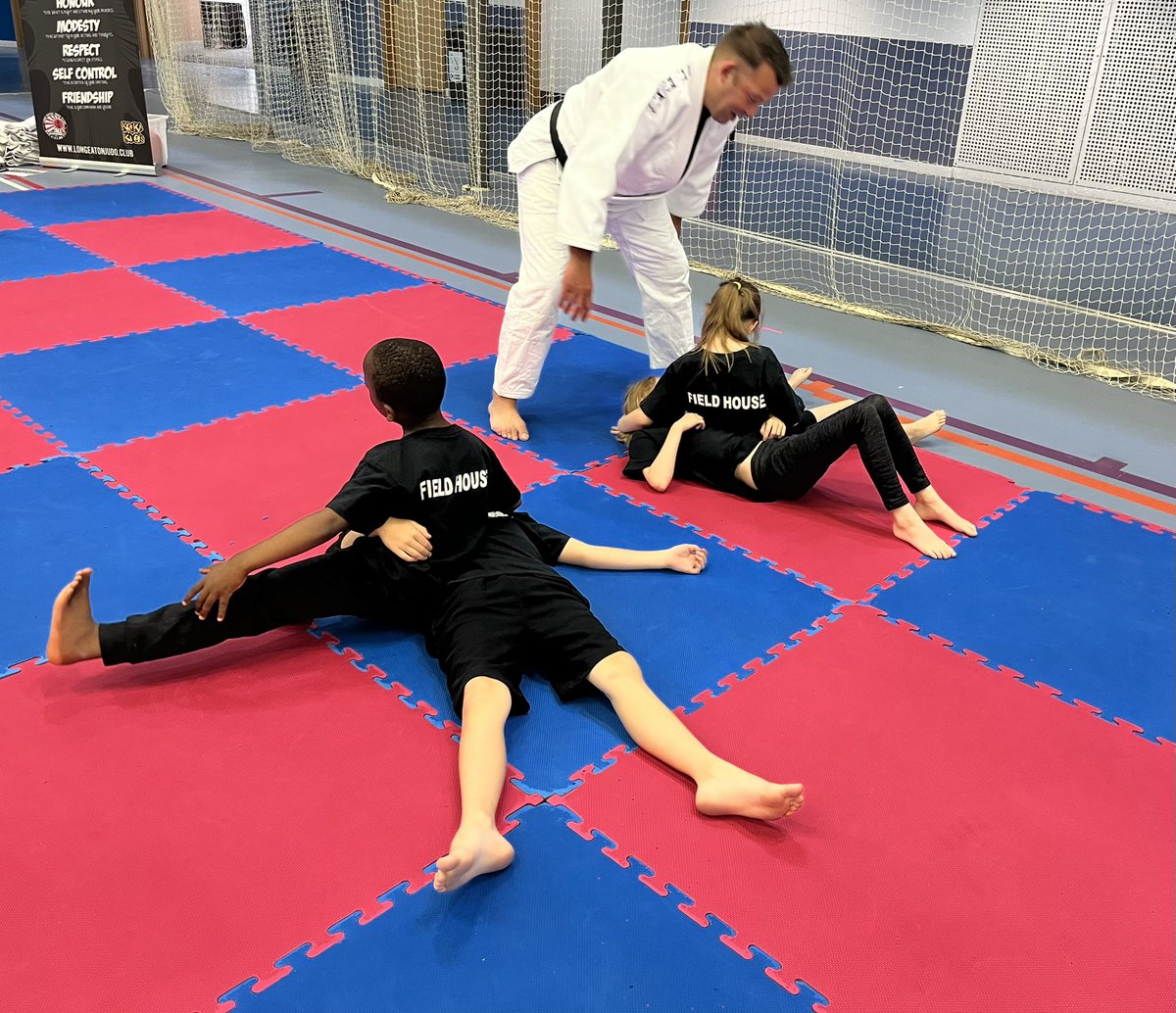 MissGeeFH's tweet image. We have had an amazing day at the Embark Olympic &amp;amp; Paralympic event at Derby Arena today. 

I was so proud of all the children as they showed resilience, determination, stamina and courage. 

@fieldhouseinfs @embarkfed