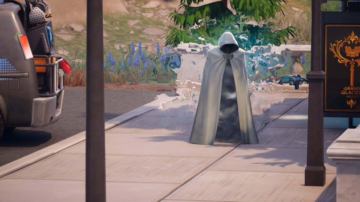 FireMonkey's tweet photo. Epic Games has pushed a hotfix that disables players being able to shapeshift into the Wanderer when using Mystiques emote. https://t.co/WMeVzCGQmr