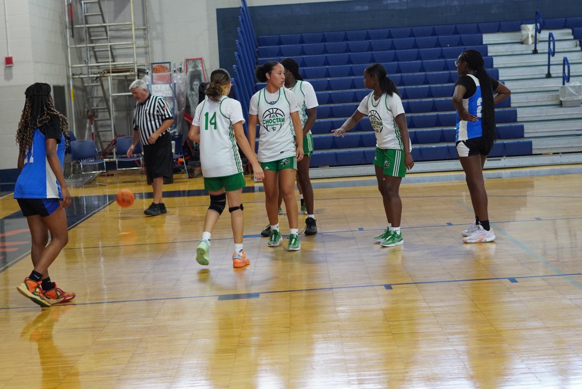 ChoctawWBB's tweet photo. Camp was a success 💚🖤🏀

Quality vs quantity https://t.co/7Jm1MyYsm4