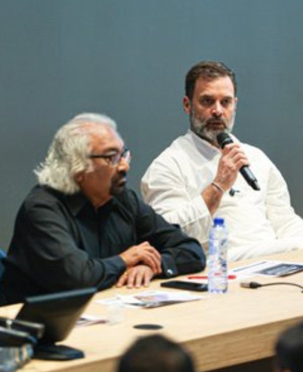 Pradeep54242413's tweet photo. Anti- Hindu Khangrass is cunning they know If #Hindus continue axing their own leg then no one can save #India. 🤬🤬
#Pitroda #congressmuktbharat https://t.co/l8n1Wj7eQc