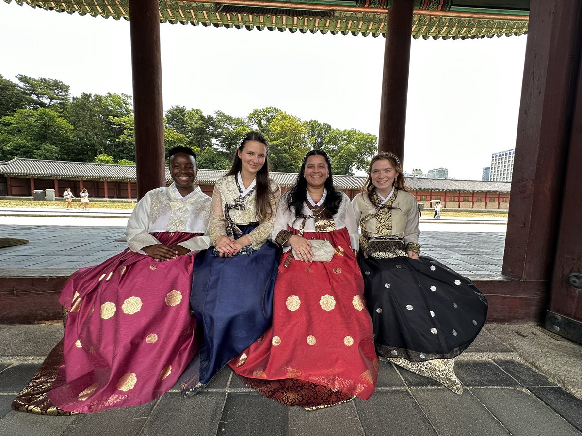 🇰🇷 you have been so good to us!! #OHBM2024 the amount of pre-clinical work this year has got me super excited for next year 🐭🧠