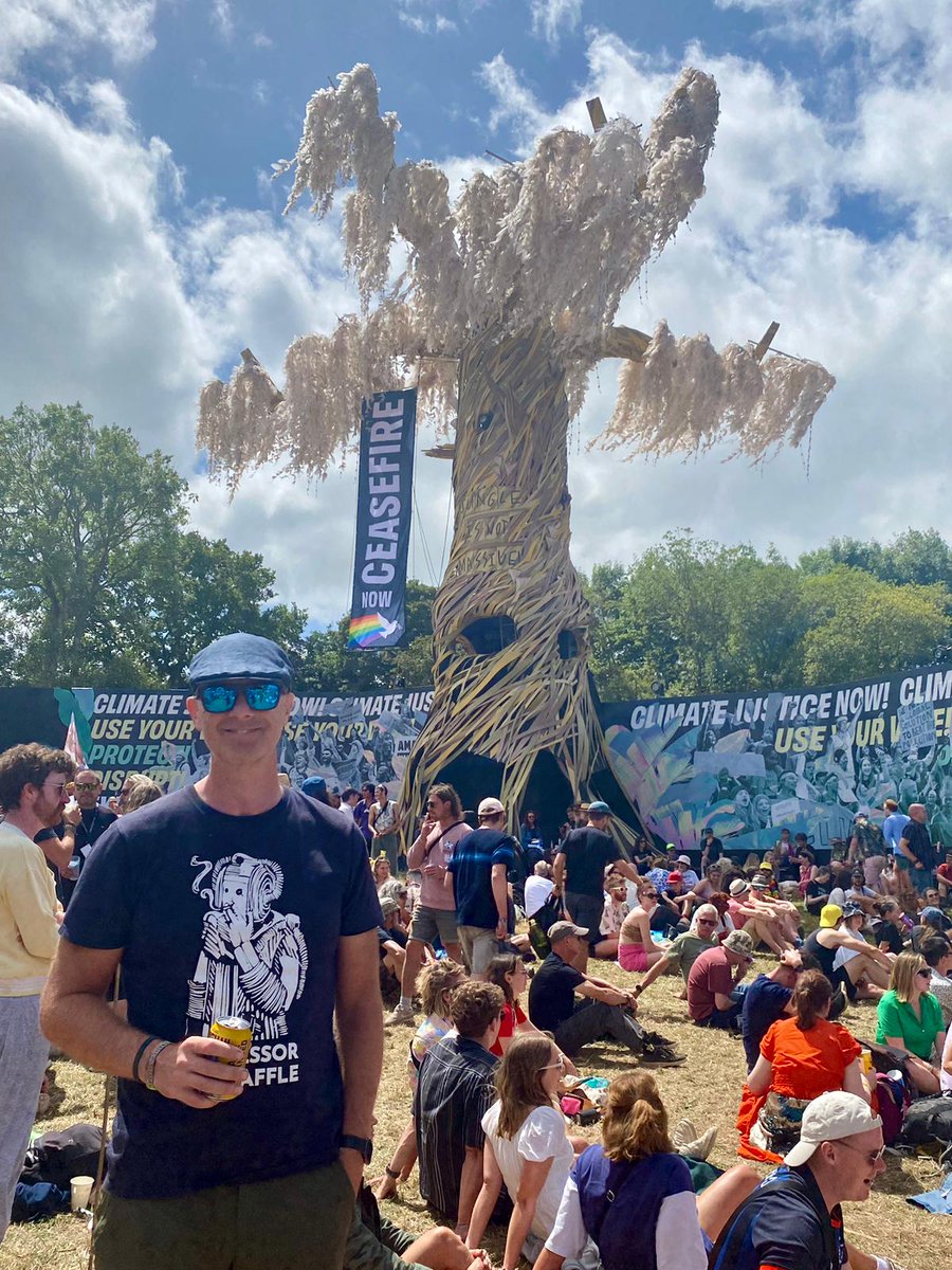 Professor Yaffle tweet media