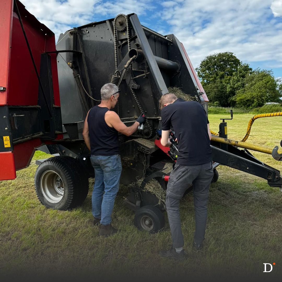 HelloDiversity's tweet image. Behind the scenes, sneak peek of our latest shoot for a client.