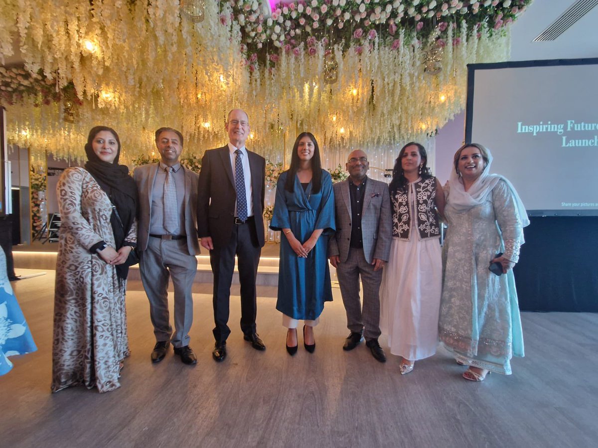 A splendid evening yesterday celebrating the launch of the 1.7 million Inspiring Futures Project poised to generate vital employment opportunities for young people from Bradford and Leeds. Congratulations to <a href="/HamaraCentre/">Hamara Centre</a> <a href="/kaneezkhan31/">Kaneez Khan MBE</a> for leading this game changing work.
