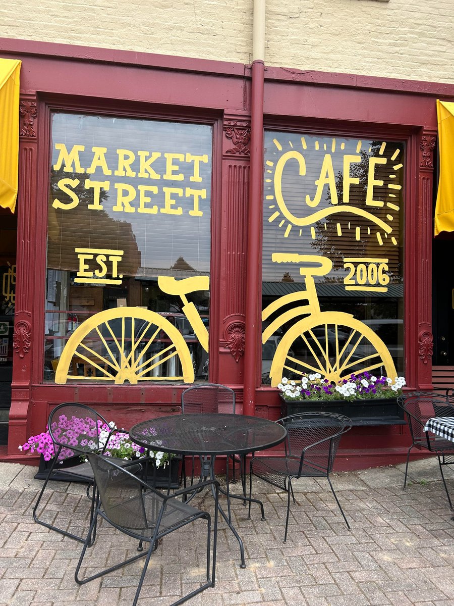 Unity1_HHC's tweet image. At Unity 1 Home Health Care, we love the convenience of having Market Street Café right across the street. Their delicious treats are a perfect pick-me-up midday! Be sure to stop by and enjoy a tasty food on your way into our office!!

#PortsmouthOhio #Ohio #MarketStreet #Market