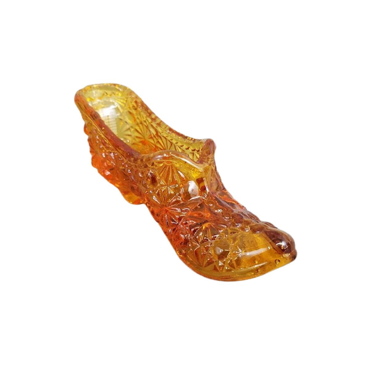 JunkYardBlonde's tweet photo. Vintage Fenton Amberina Glass Shoe Daisy and Button, Free Shipping https://t.co/jz9KJByl4H #JunkYardBlonde #Etsy #DaisyAndButton https://t.co/ArbBKecD0z