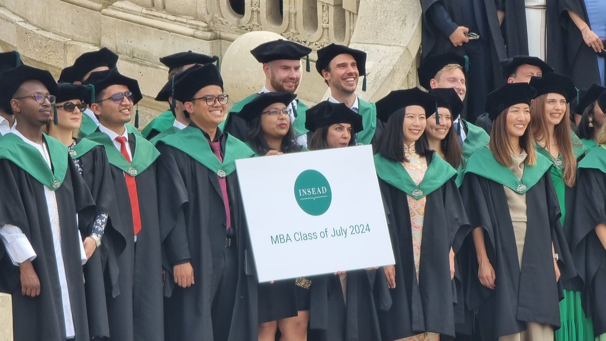 INSEAD's tweet photo. Congratulations to the MBA Class of July 2024 on your graduation. You did it! #inseadgrad #inseadmoments https://t.co/pvc8duXUpc