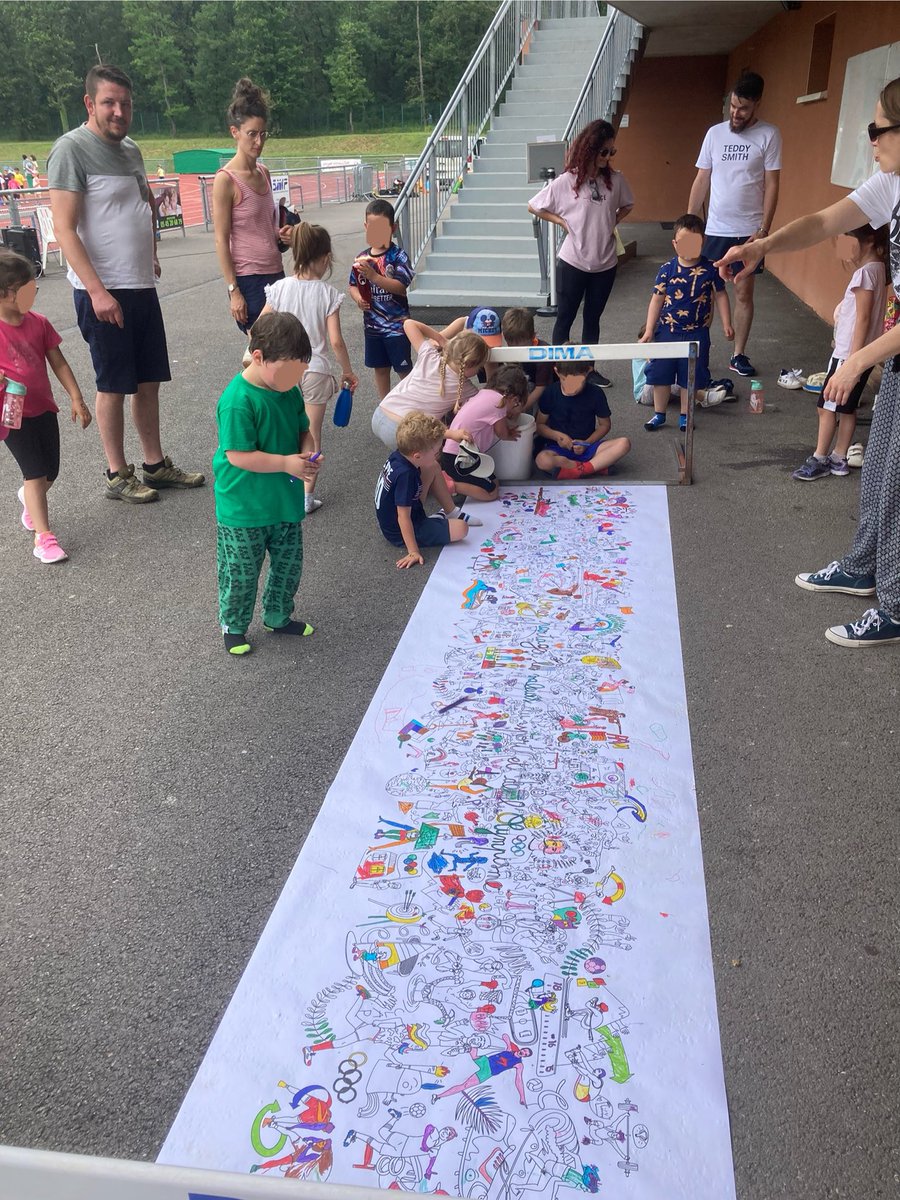 Rencontre OlympUSEP au stade Ma Campagne réservée aux élèves de #maternelle - 5 classes (Aunac, Jurignac, La Marelle St Yrieix) engagées autour de l’olympisme et des compétences agir, s’exprimer, comprendre à travers l’activité physique !
<a href="/dsden16/">Dasen16</a> <a href="/USEP_Charente/">USEP16</a> <a href="/EquipeEPS16/">EquipeEPS16</a>