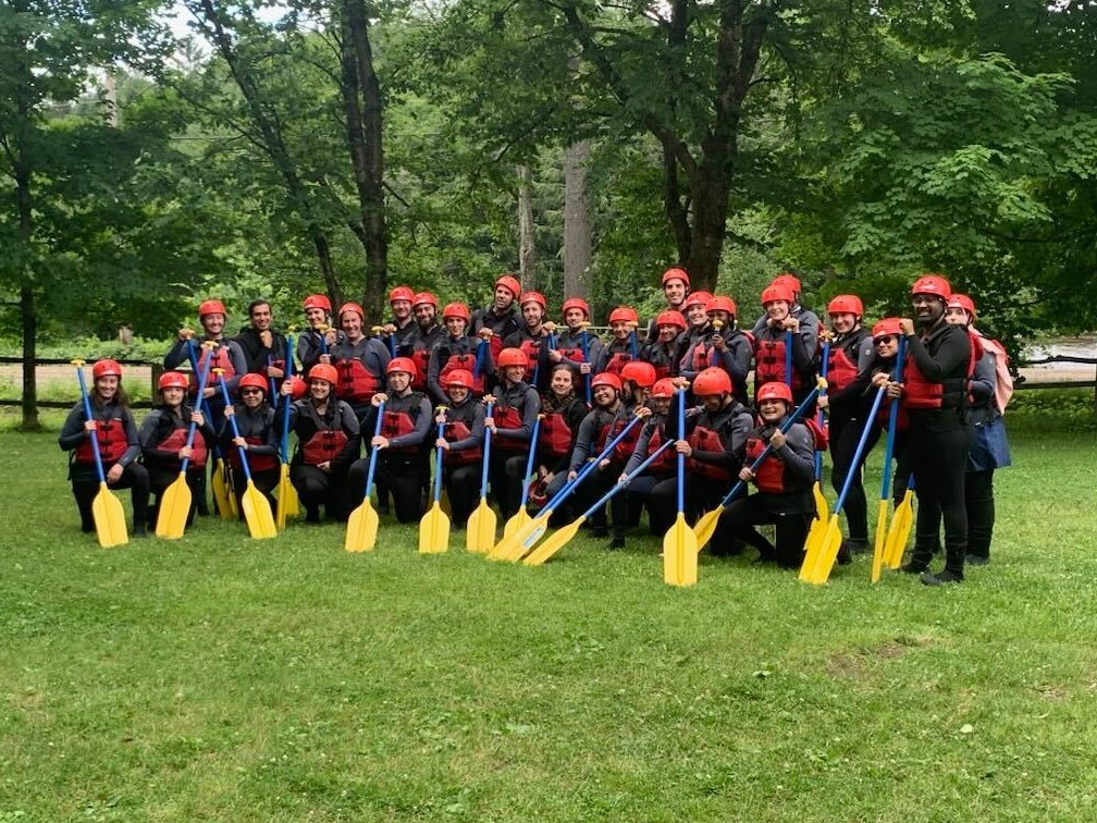 We are off to whitewater rafting on Rivière Rouge 🚣‍♀️🌊 Can't wait to see those pictures 😉
#NAPainSchool