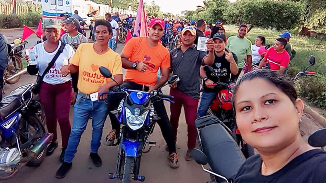 TrabajadoresVe's tweet photo. 🇻🇪 En el estado Guárico los trabajadores (as) por el @movfuturoven están movilizados en las calles para conseguir una victoria el 28 de julio, a favor de nuestro pdte Obrero @NicolasMaduro. 

#TrabajadoresConNico 

.@HectoRodriguez https://t.co/rNyNDg47je
