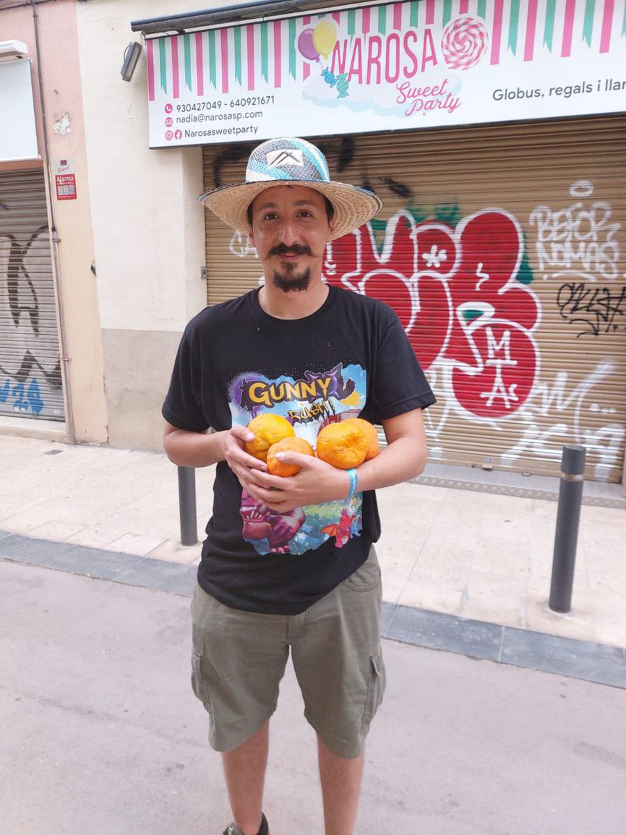 Gunny_es's tweet image. Our CEO doesn’t waste time, and at #Decipher in Barcelona, they started collecting $ORA! Let’s go! 🚀💰 @AlgoFoundation