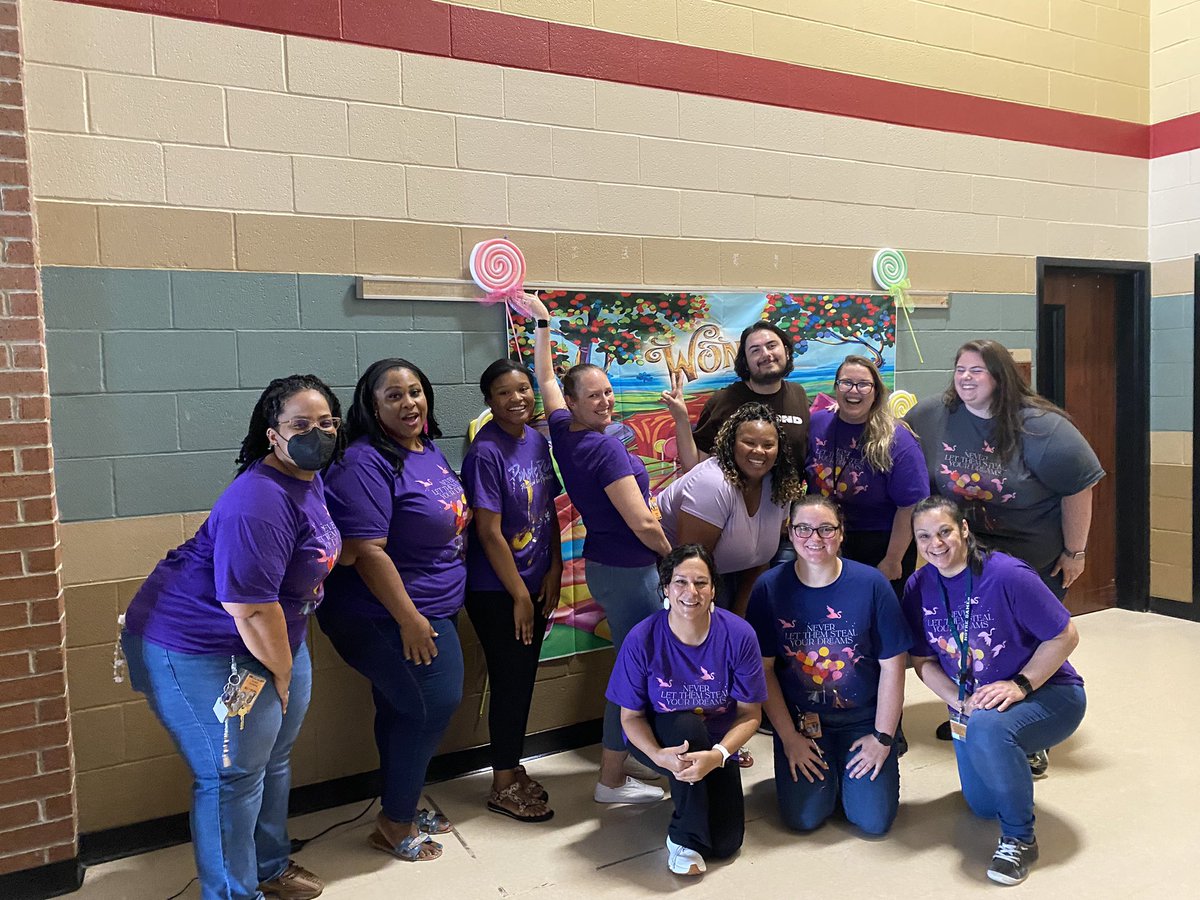 kteachlse's tweet photo. We had the best time at Leopard Loompaland! 🍭🍫@HumbleISD_LSE https://t.co/FsNsq26yrB