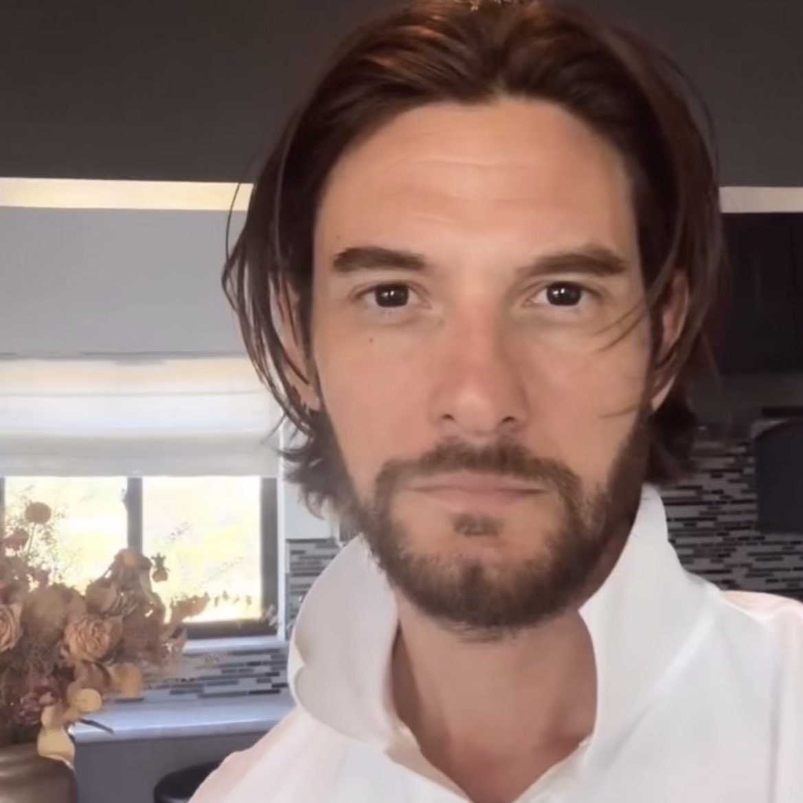 luvscaspian's tweet photo. someone call 911. BEN BARNES THE MAN YOU ARE !! https://t.co/RnCdIHrOSk