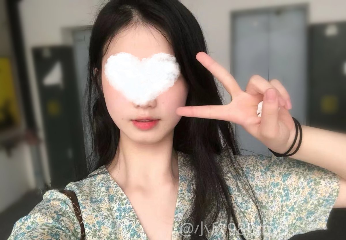 早安~ 今天叫我一聲美女不過分吧👀
#早安簽到 https://t.co/026mC6ubaD