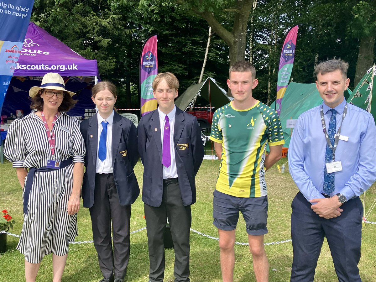 DofE_Jenny's tweet photo. A very special day at the @norfolkshow with DofE participants from @ReephamHigh and @teamNHA who got the opportunity to meet HRH Duke of Edinburgh to talk about their @DofE experiences. They were absolutely fantastic- a day to remember ❤️#DofE #AccessWithoutLimits https://t.co/76MHdd5vGX