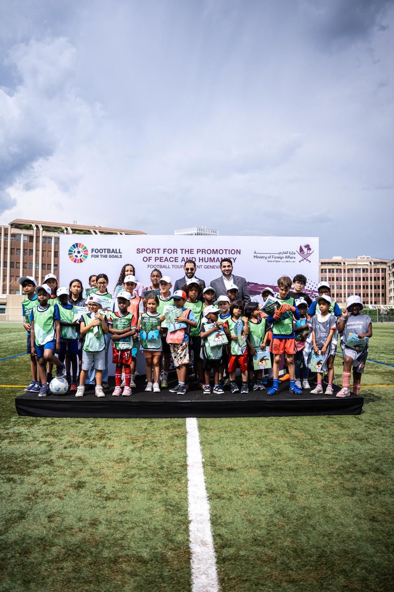 QatarPR_Geneva's tweet photo. ما زالت الصورة العالمية لدولة قطر وإرثها بعد استضافتها ل #كأس_العالم٢٠٢٢ عالقة في الأذهان.

استمراراً للدبلوماسية الرياضية القطرية في تحقيق مباديء ومقاصد #الأمم_المتحدة وبالتعاون مع شركاؤنا، نظمنا بالأمس النسخة الثالثة من بطولة الأمم المتحدة لكرة القدم ⚽️ في جنيف.

بطولة كرة القدم اليوم ليست مجرد لعبة، بل رسالة سلام وإنسانية. شكرا للجنة الوطنية لحقوق الإنسان @QATARNHRC ومؤسسة الجيل المبهر @GA4good على دعمهم المستمر، ولـ @UNGeneva ونادي الأمم المتحدة لكرة القدم في جنيف على التعاون الرائع! 

والف مبروك للفائزين 🏆